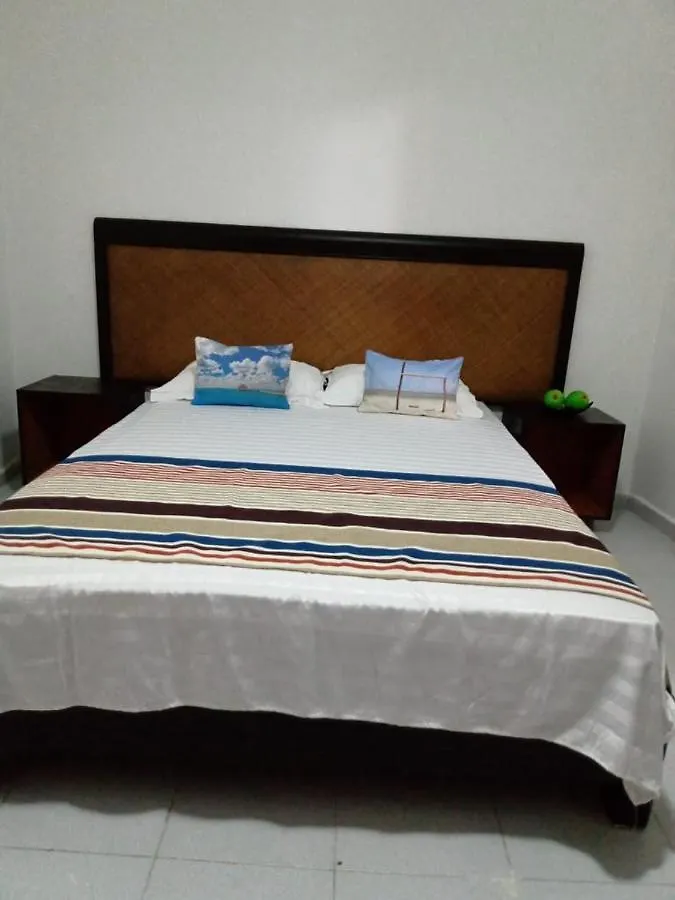 Konukevi Las Palmas Hostal Cancun Meksika