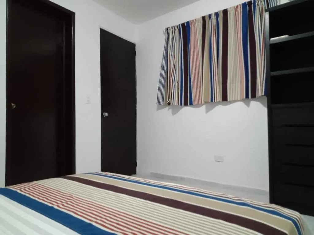 Konukevi Las Palmas Hostal Cancun Meksika